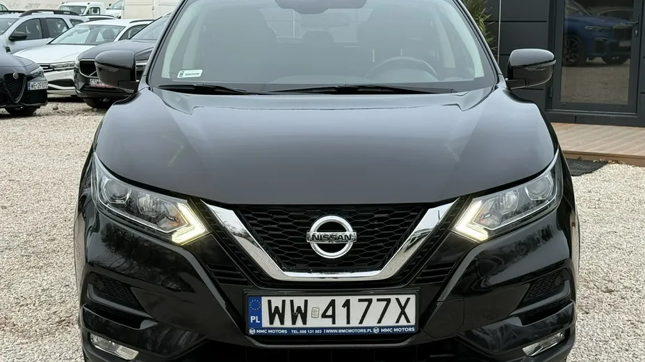 NISSAN Qashqai -