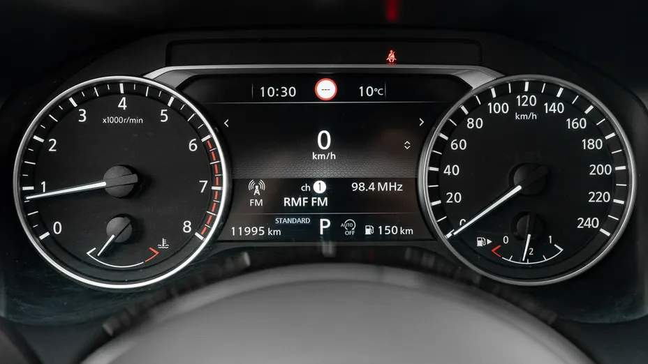 NISSAN Qashqai -