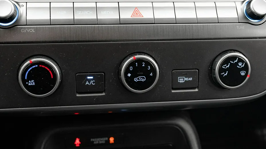 HYUNDAI Kona -