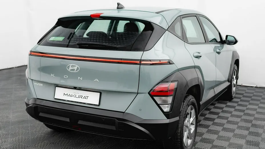 HYUNDAI Kona -