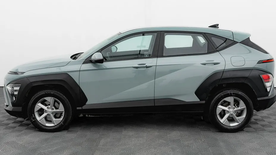 HYUNDAI Kona -