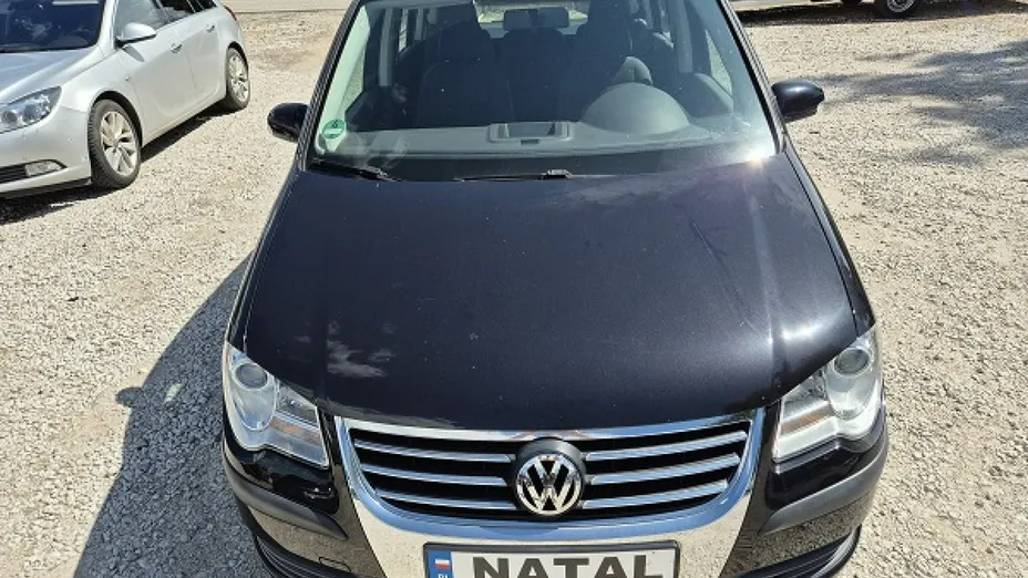 VOLKSWAGEN Touran -