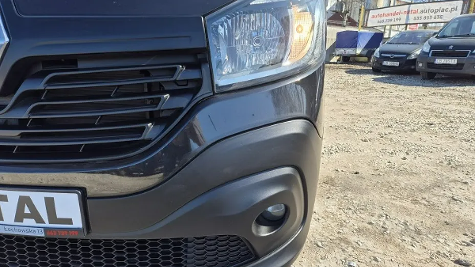 RENAULT Trafic -