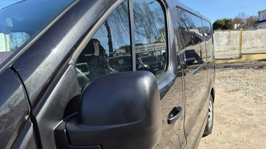 RENAULT Trafic -
