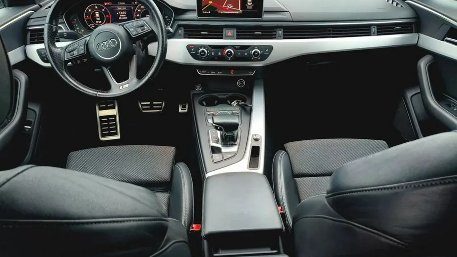 AUDI A4 -