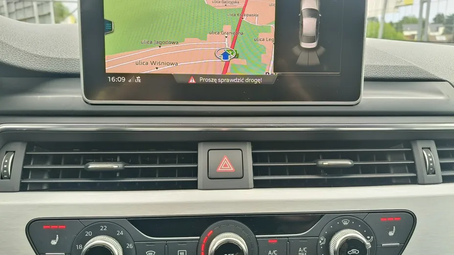 AUDI A4 -