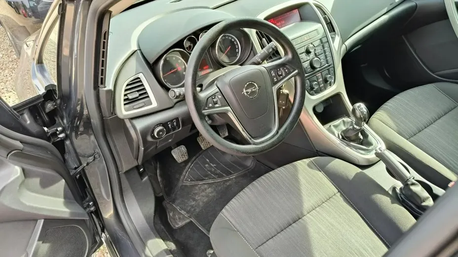 OPEL Astra -