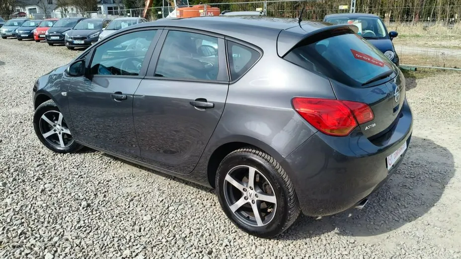 OPEL Astra -