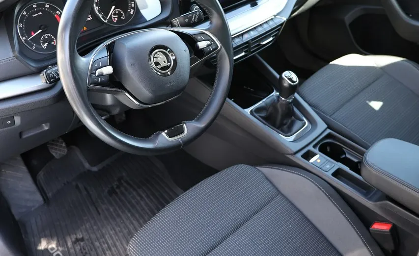 SKODA Octavia -