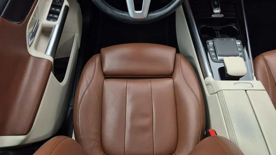 MERCEDES-BENZ GLA -