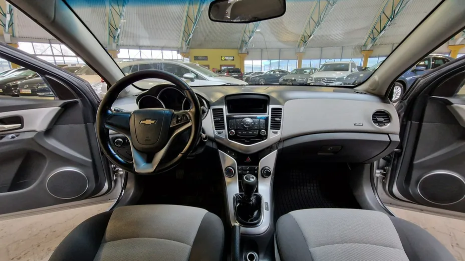 CHEVROLET Cruze -