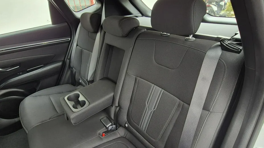 HYUNDAI Tucson -