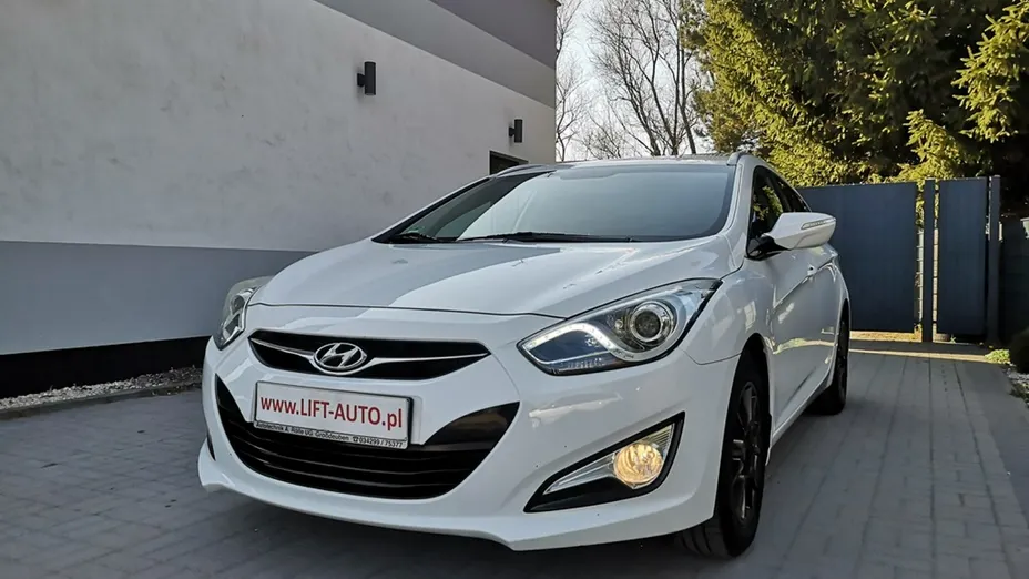 HYUNDAI i40 -