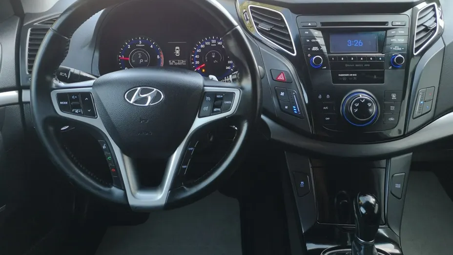 HYUNDAI i40 -