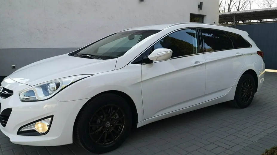 HYUNDAI i40 -