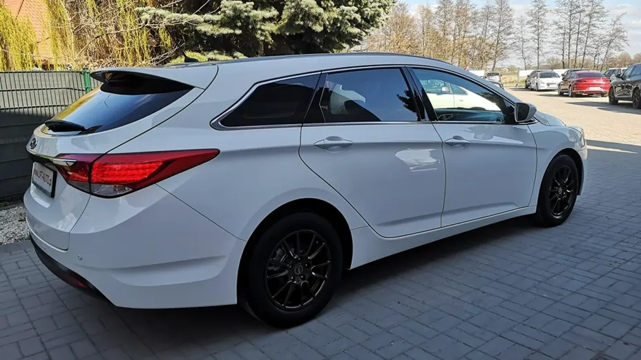 HYUNDAI i40 -