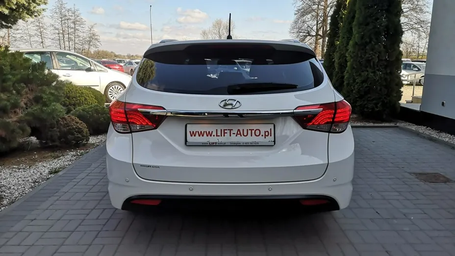 HYUNDAI i40 -