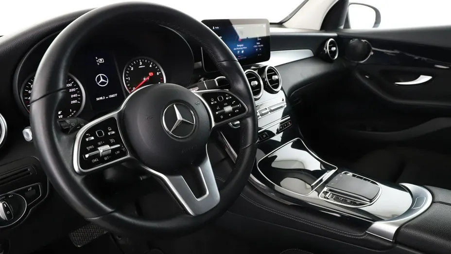 MERCEDES-BENZ GLC -