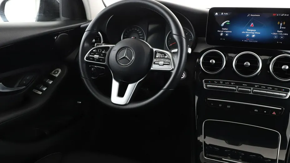 MERCEDES-BENZ GLC -