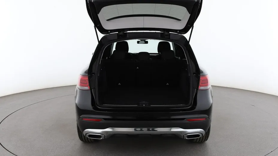 MERCEDES-BENZ GLC -