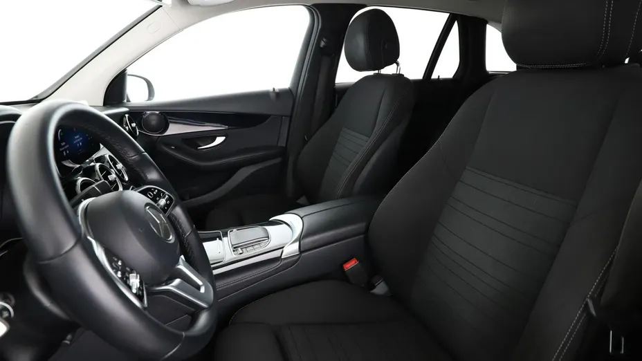 MERCEDES-BENZ GLC -
