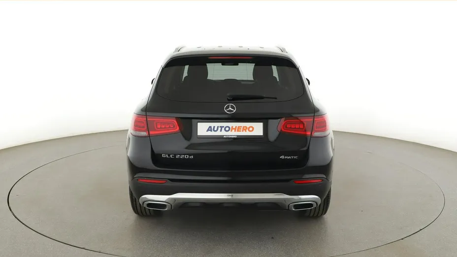 MERCEDES-BENZ GLC -