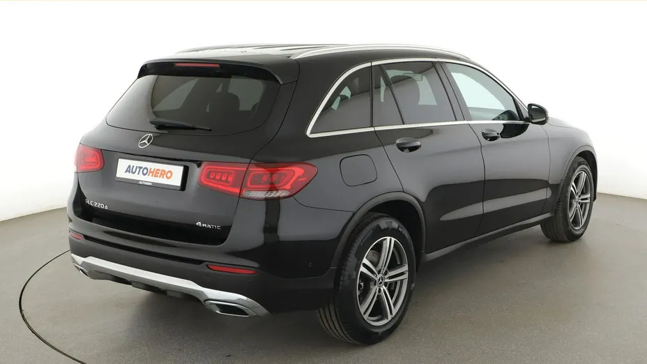 MERCEDES-BENZ GLC -