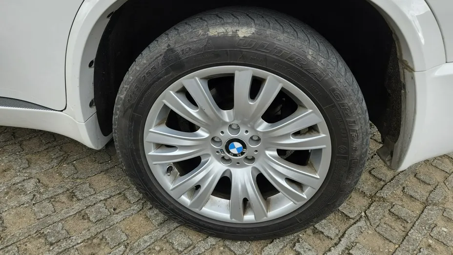 BMW X5 -