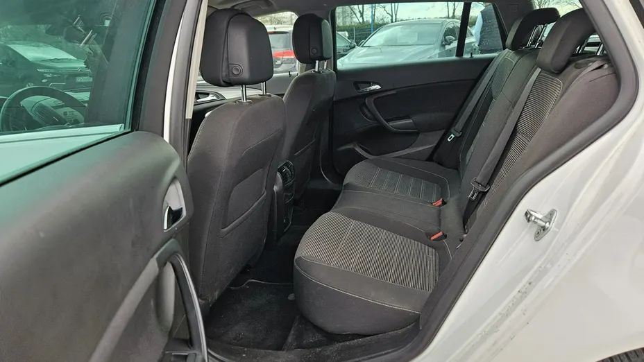 OPEL Insignia -