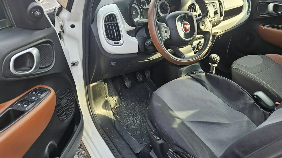 FIAT 500L -