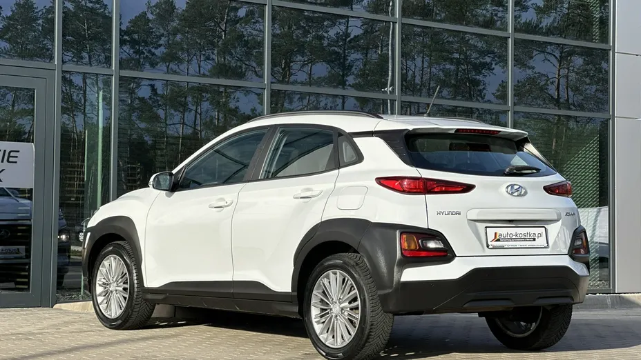 HYUNDAI Kona -