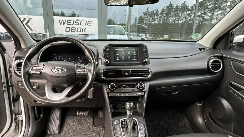 HYUNDAI Kona -