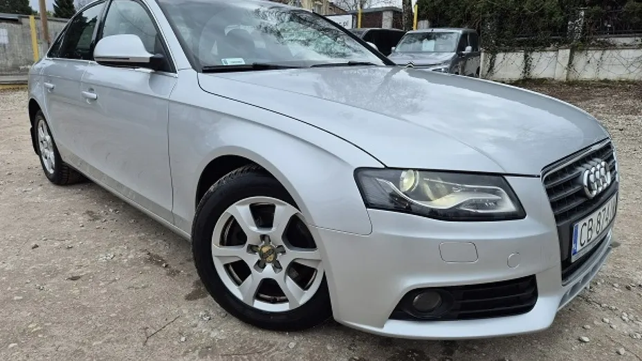 AUDI A4 -