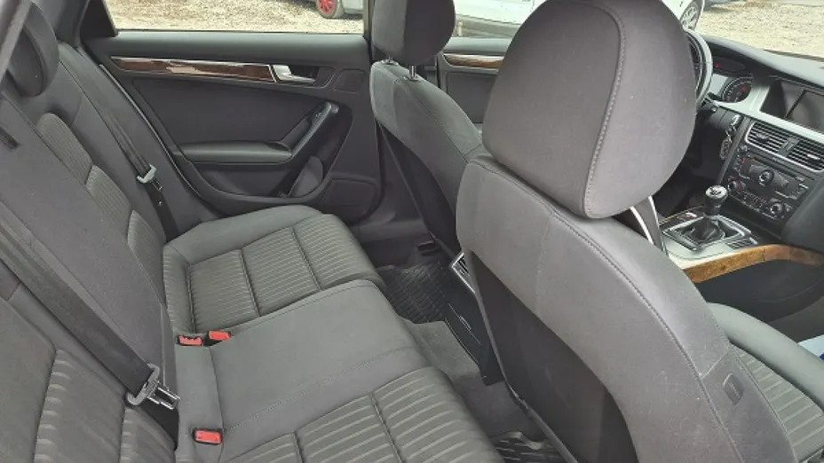 AUDI A4 -