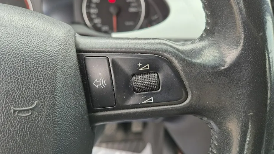 AUDI A4 -