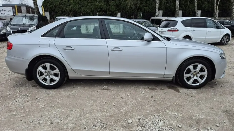 AUDI A4 -