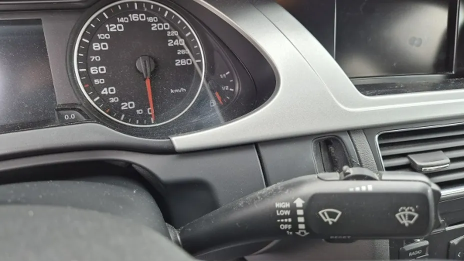 AUDI A4 -
