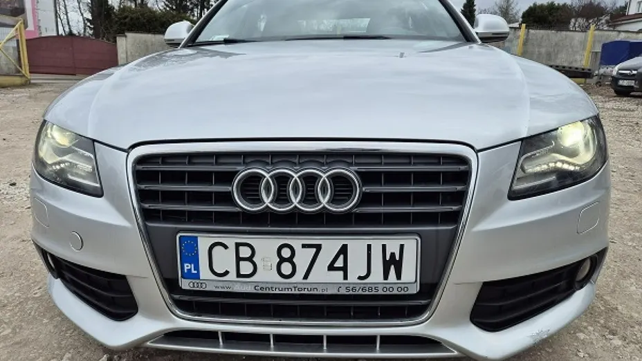 AUDI A4 -