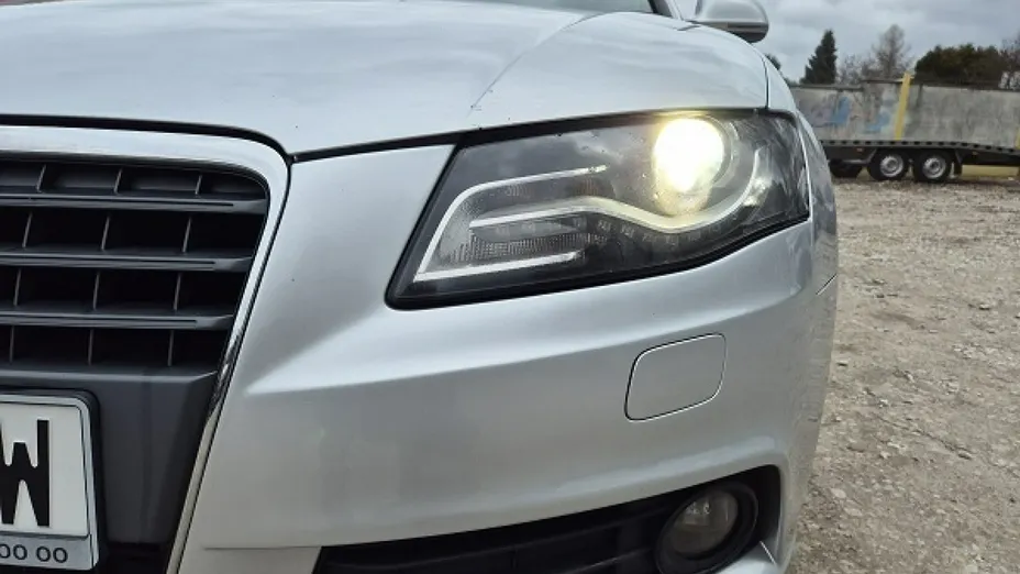 AUDI A4 -