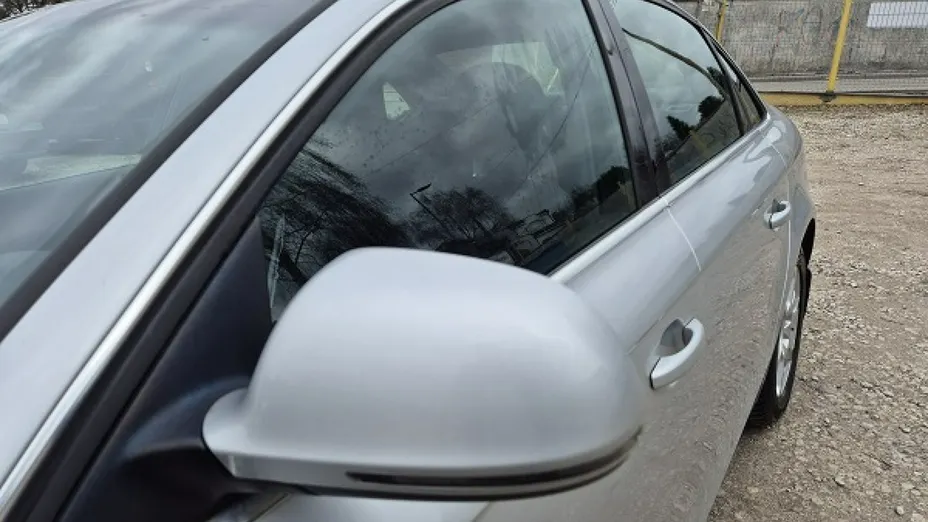 AUDI A4 -
