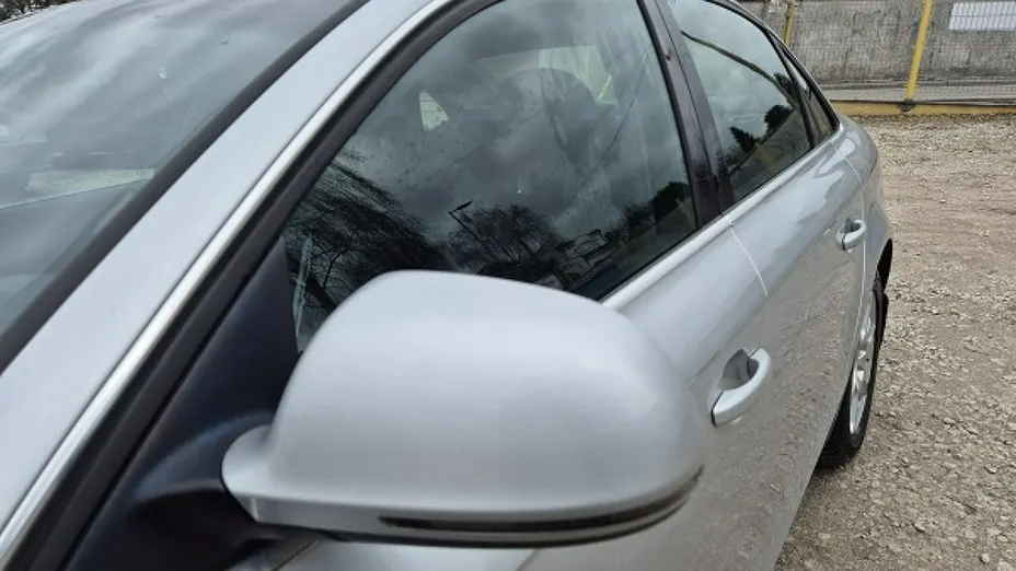 AUDI A4 -