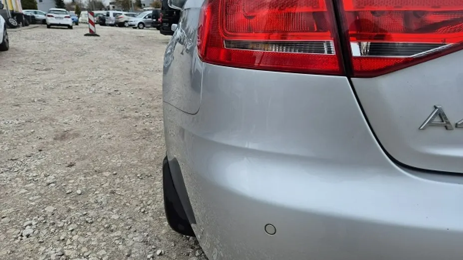 AUDI A4 -