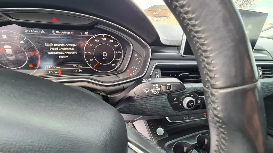 AUDI A4 -