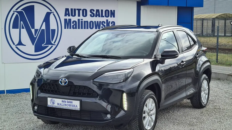 TOYOTA Yaris Cross -