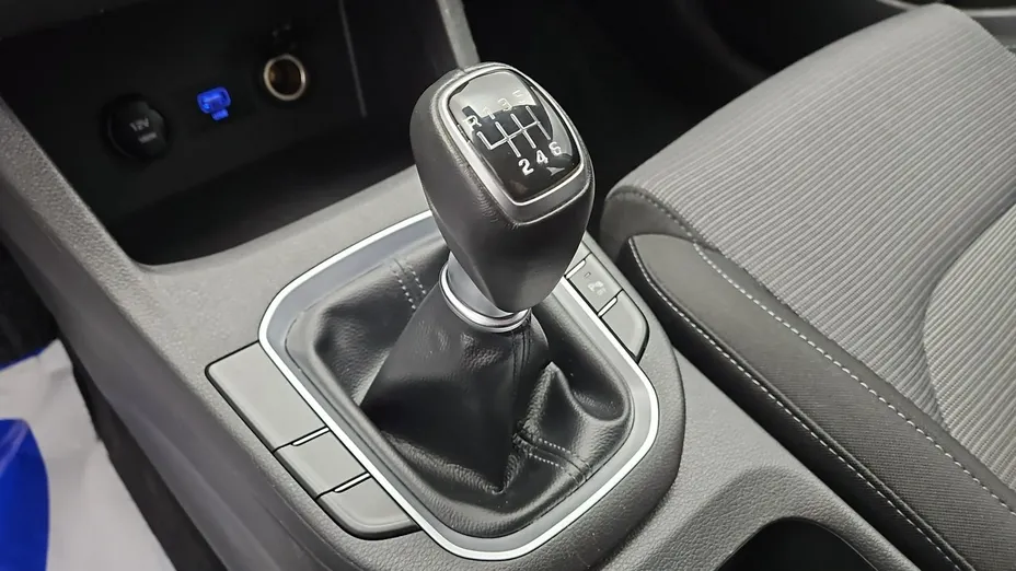 HYUNDAI i30 -