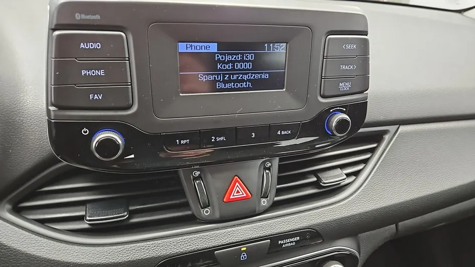 HYUNDAI i30 -