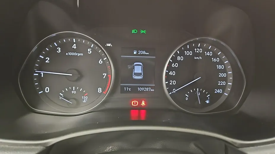 HYUNDAI i30 -