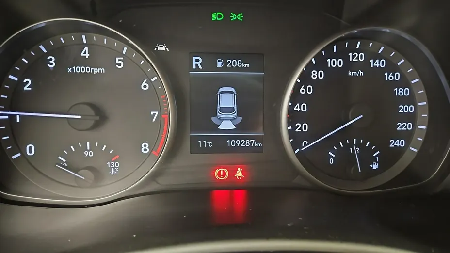 HYUNDAI i30 -