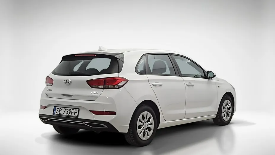 HYUNDAI i30 -