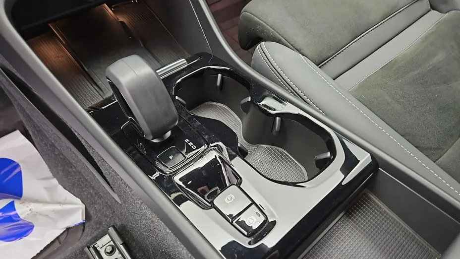 VOLVO XC40 -